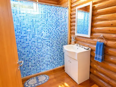 CABAÑA 2 DORM C/QUINCHO Y PISCINA-SAN MIGUEL MONTE