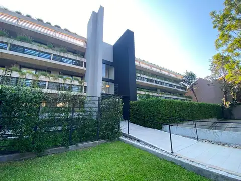 DEPARTAMENTO EN VENTA :: 4 AMBIENTES :: CASTELAR