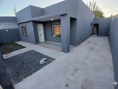 CASA 3 AMBIENTES CON FONDO EN ITUZAINGO