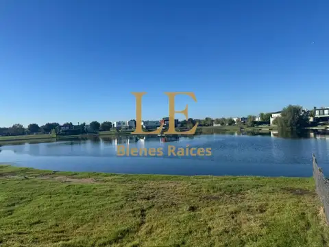 Puertos Del Lago 100