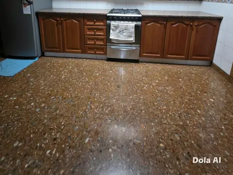 Depto Tipo Casa en Venta con 1 cocheras