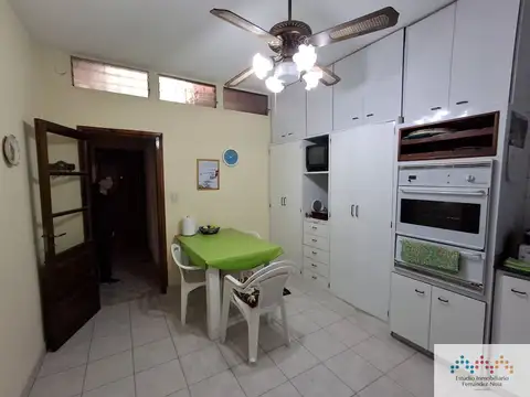 Casa en venta c/ cochera en Piñeyro
