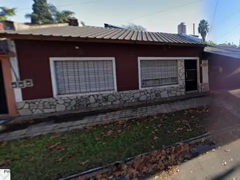 CASA EN VENTA EN AVELLANEDA