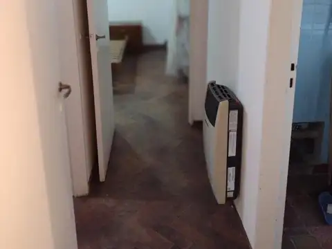 Zeballos 1056, departamento un dormitorio con balcon. Centro