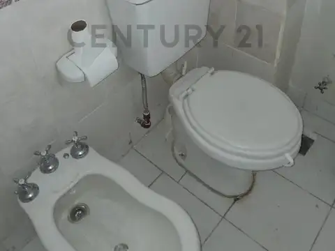 VENTA SEMIPISO 2 (DOS) AMBIENTES LUMINOSOS EN LO MEJOR DE CABALLITO