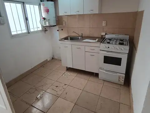 Depto Tipo Casa en Alquiler en Echesortu, $ 420.000