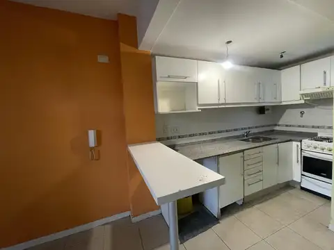 Depto Tipo Casa 2 ambientes con 1 baño