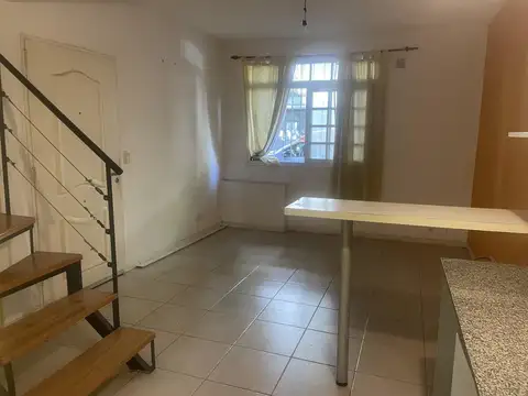 Depto Tipo Casa en Venta al Este