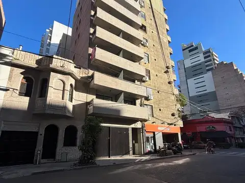 VENTA DUPLEX / OFICINA - A METROS DEL RIO