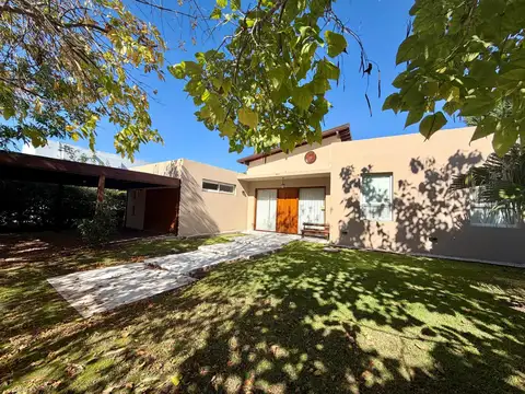 Casa en Alquiler al Norte
