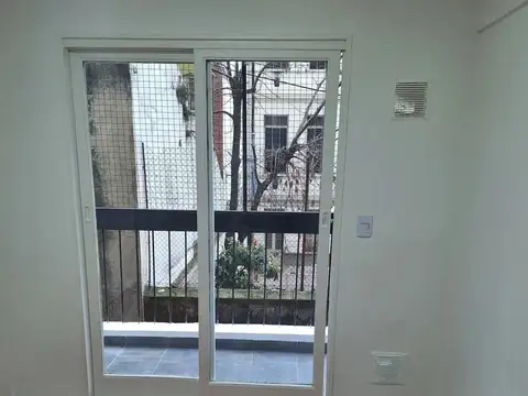 Alberti 100, Piso 2