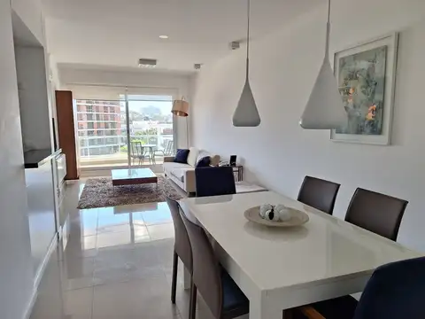 Avenida Biarritz 100