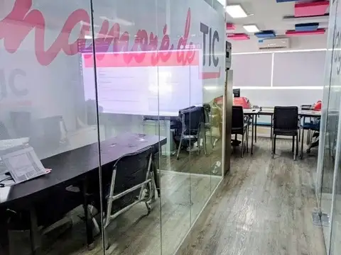 Oficina en Venta con 2 cocheras