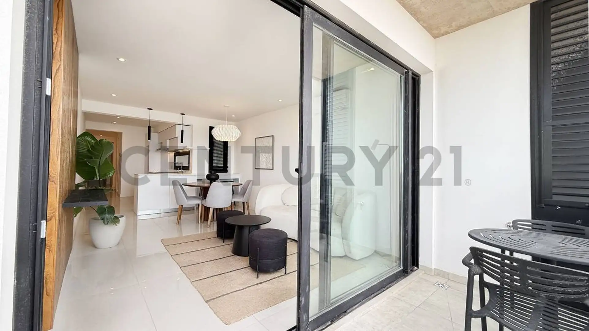 Venta de departamento 3 ambientes frente al mar, en pozo. Aurora del Mar ll