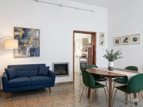 CASA EN VENTA 4 AMBIENTES REMEDIOS DE ESCALADA