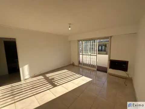 Zona Rio Con Dependencia Muy Ventilado Y Luminso