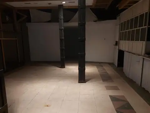 Local en Venta 50 años