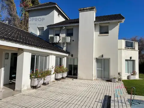 Club Náutico Escobar