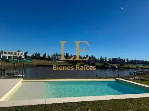 VENTA DE CASA EN EL NAUDIR AL RIO