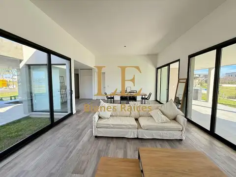 Casa en Venta al Noroeste