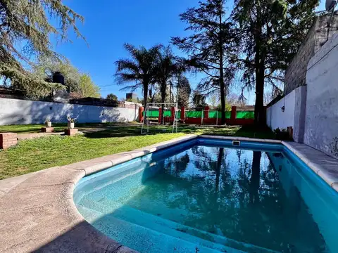 Casa 6 ambientes con 3 baños