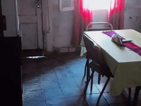 Casa de 3 ambientes, lote 7900 m2. en Marcos Paz