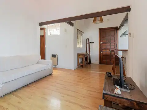 Venta DEPARTAMENTO " LUMINOSO 2 AMBIENTES Y MEDIO CON BARRA DESAYUNADORA EN SAN TELMO
