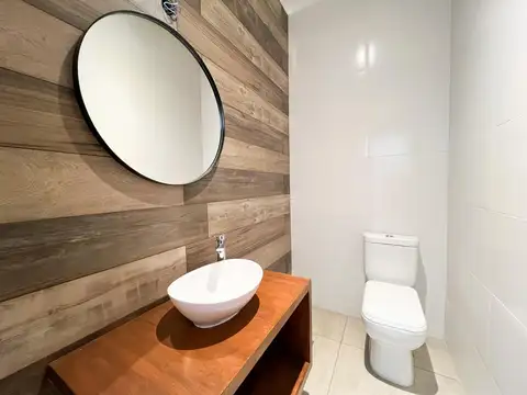 Casa 5 ambientes con 2 baños