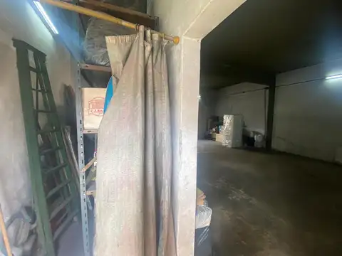 Galpon en Venta 18  mts Fondo