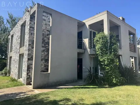 Venta Departamento 2 ambientes con Jardín - Manzanares Chico