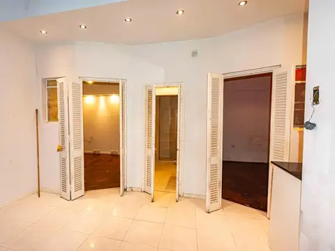 VENTA - Dpto en  PB. - 3 ambientes - Techado