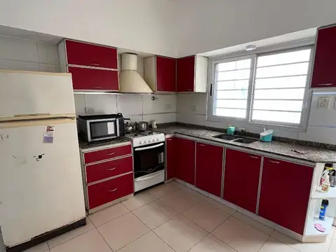 Casa en Alquiler en Lanus Oeste, $ 850.000