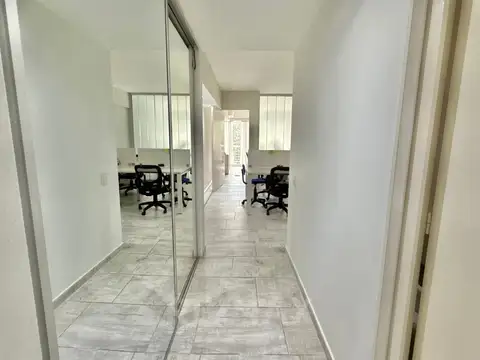Oficina en Venta con 1 cochera