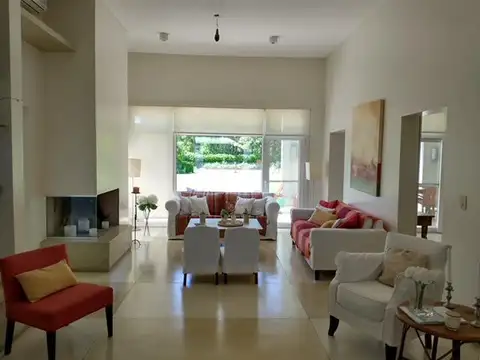 Casa en Alquiler Temporal de 4 dormitorios