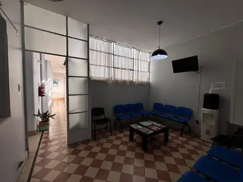 Depto Tipo Casa en Venta 50 años