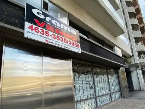 Local en Venta en Villa Luro, USD 1.800.000