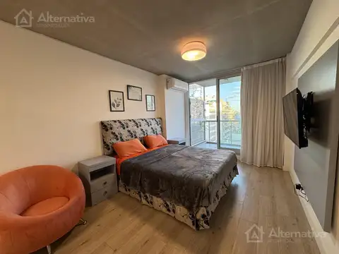Arevalo  al 1400 entre Av Coronel Niceto Vega y Juan A. Cabrera.