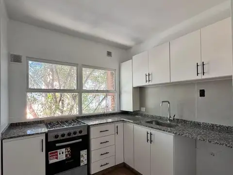 Departamento cuatro ambientes en Villa Ortuzar