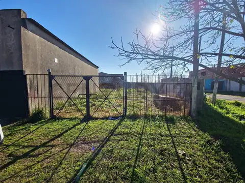 Galpon en Venta 28  mts Fondo