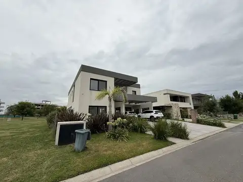Casa en Venta en Lagoon Pilar, USD 550.000