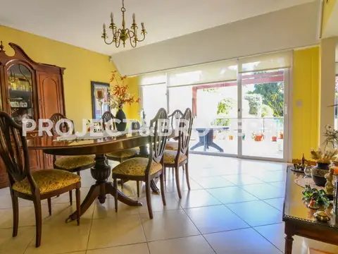 Casa en Venta de 4 dormitorios