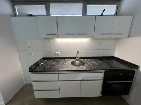 Departamento en Alquiler con 1 cocheras