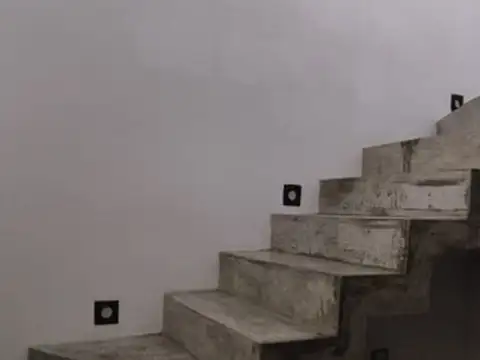 Casa en Alquiler con 1 cochera