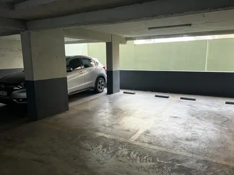 Cochera en Venta en Caballito Cubierta Fija