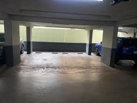 Cochera en Venta en Caballito Cubierta Fija