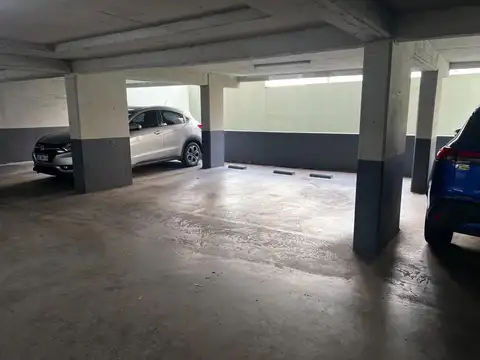 Cochera en Venta en Caballito Cubierta Fija