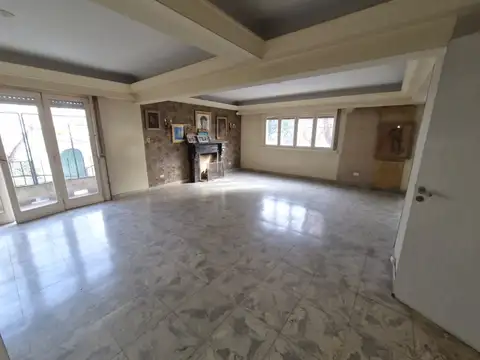 Departamento 4 ambientes con 3 baños