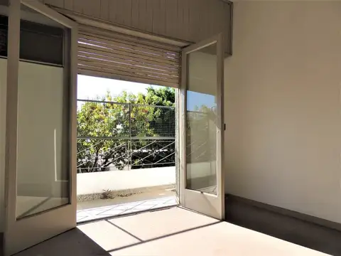 VENTA DEPTO 3 AMB CON BALCÓN, EXCELENTE UBICACION