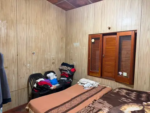 Casa 6 ambientes con 1 baño