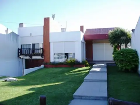 Casa en Alquiler Temporal en Miramar, USD 1.800